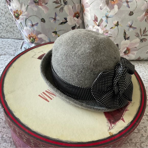Ladies Felt Hat - Picture 2 of 2